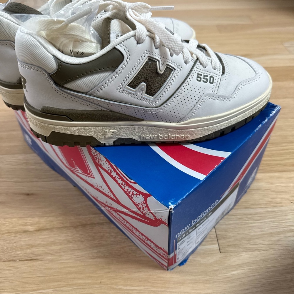 New Balance
x Aimé Leon Dore 550 "Olive" sneakers